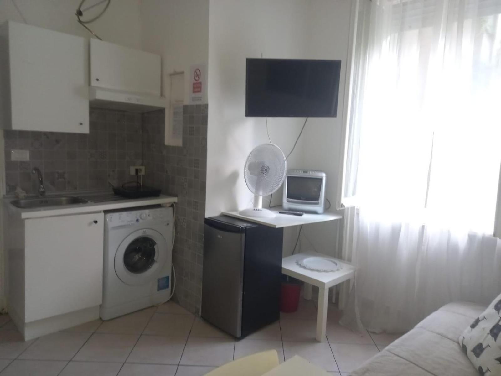 Michelangelo 26 Monolocale Apartman Milánó Kültér fotó